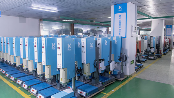 深圳伺服超聲波塑料焊接機在燈飾行業高效應用